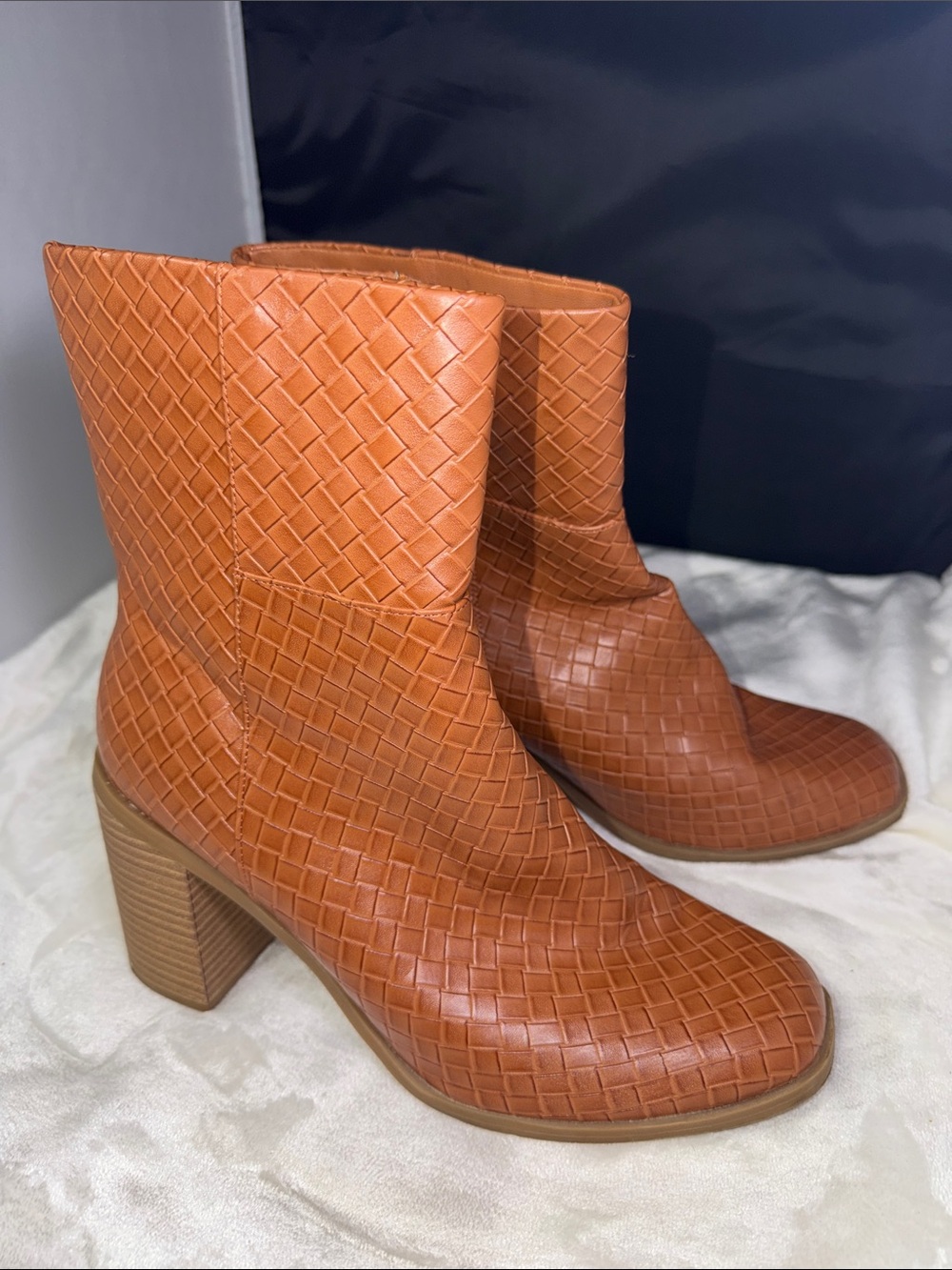 Women’s Size 11 Cognac Woven Embossed Ankle Boots Block Heel Side Zip Booties